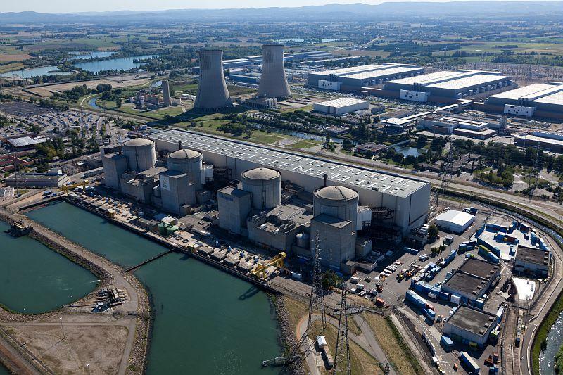 2c07f07508ad vue aerienne de la centrale nucleaire du tricastin